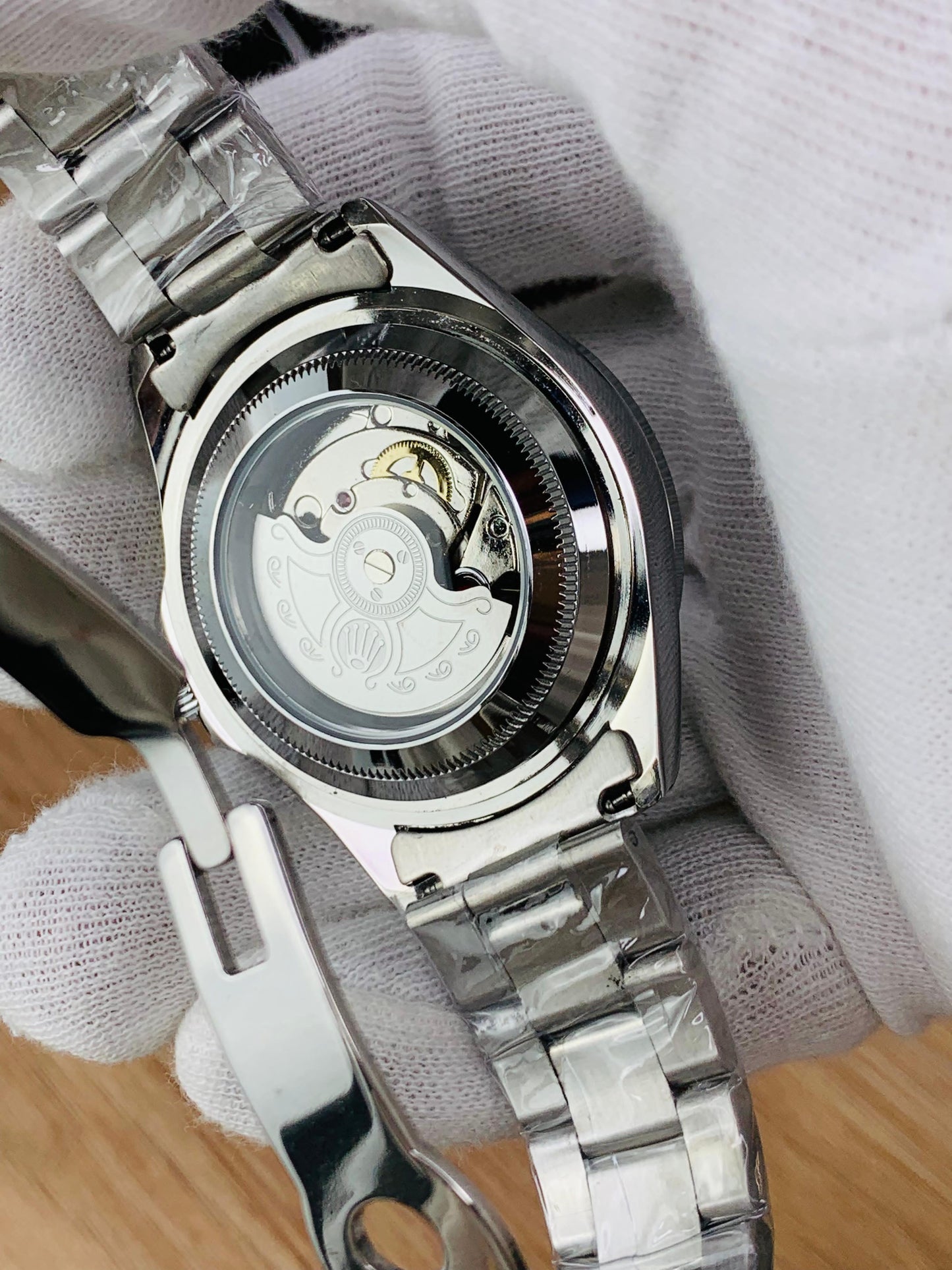 RLX | Luxury Explorer | 16570