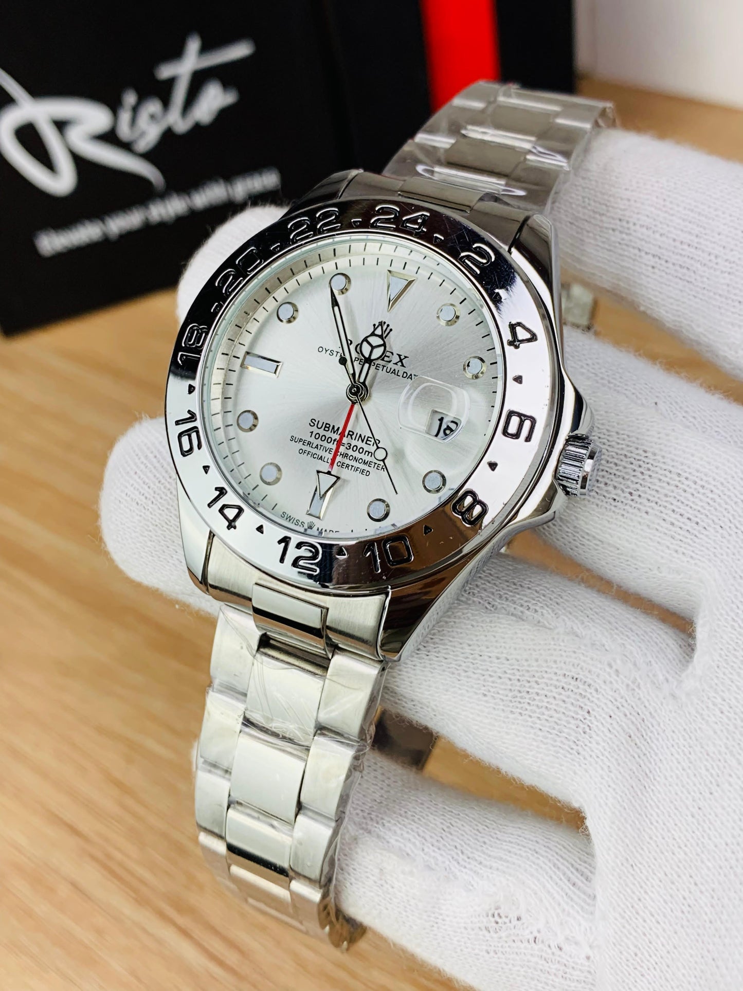 RLX | Luxury Explorer | 16570