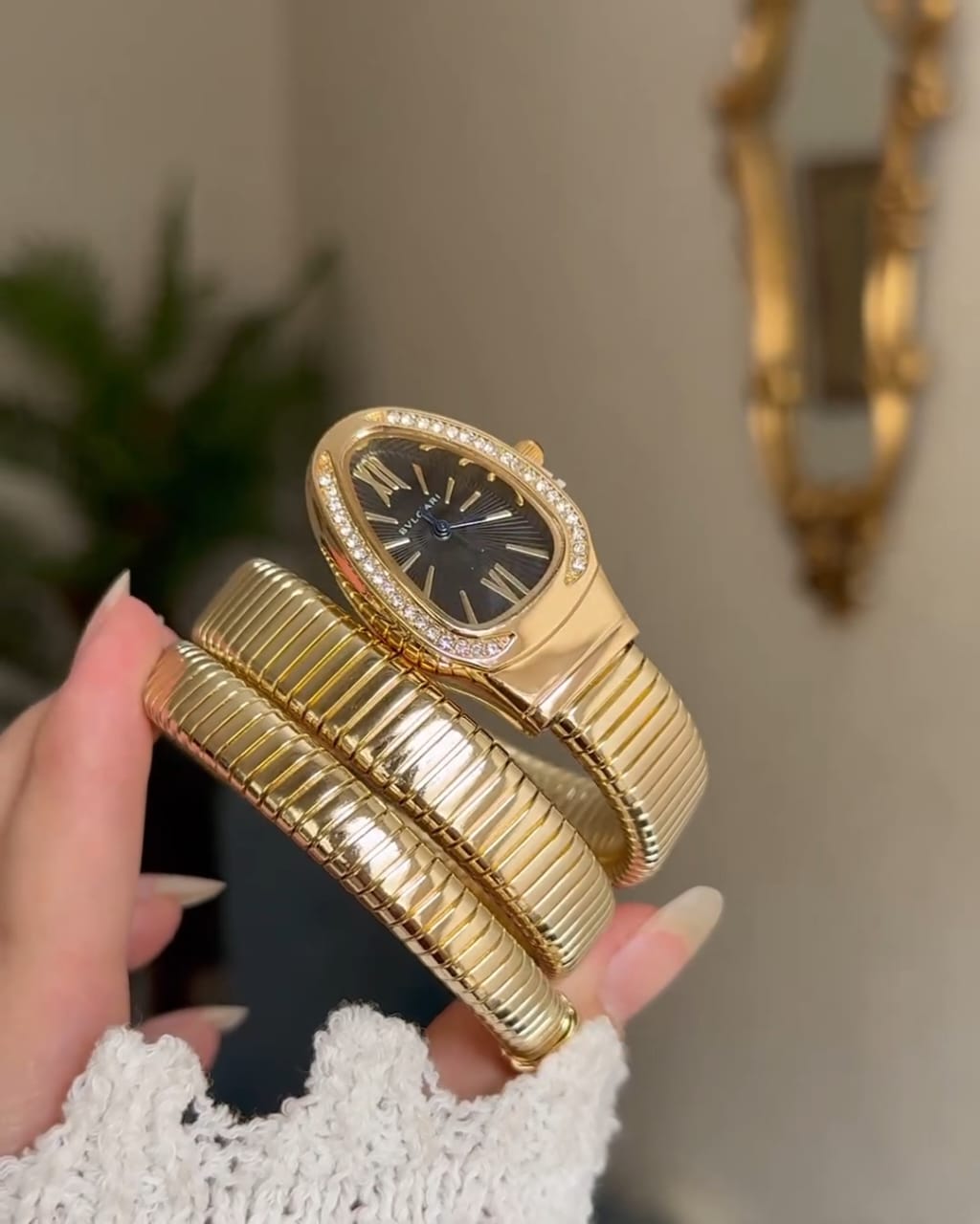 Bvlgari Serpenti Snake Watch Golden Black