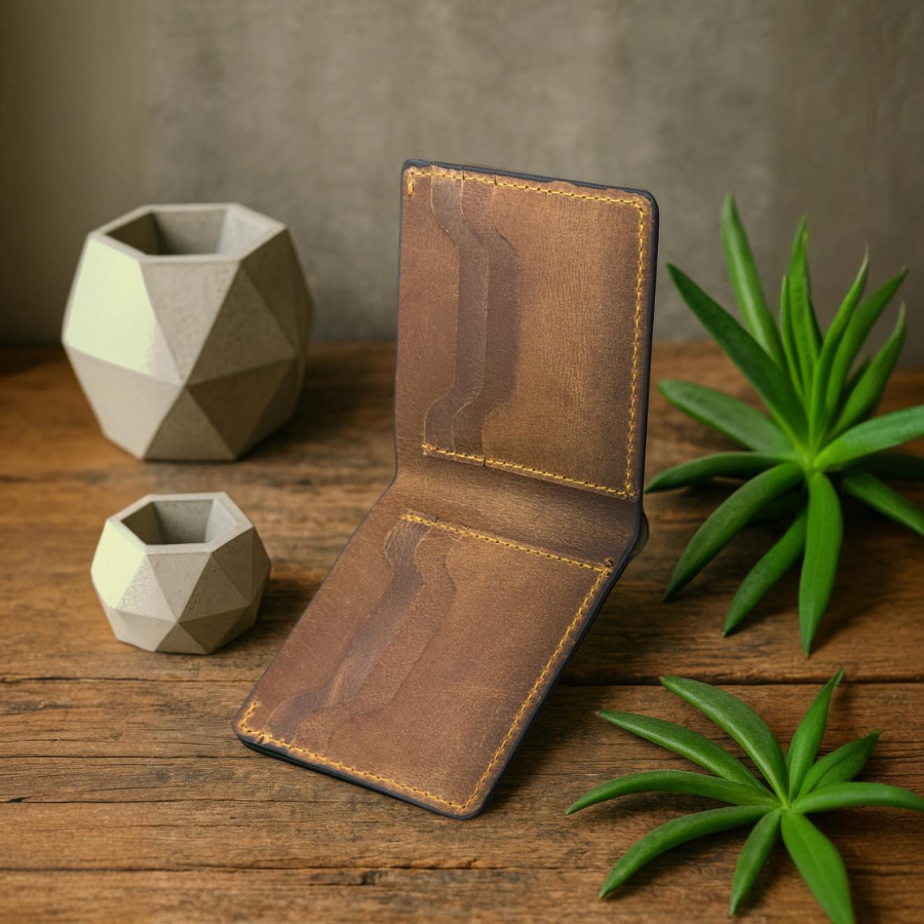 The Fixer - Classic Bi-Fold Leather Wallet - Brown