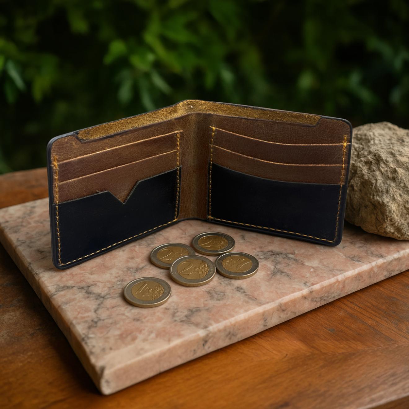 The Arrow - Classic Bi-Fold Leather Wallet - Brown/Black