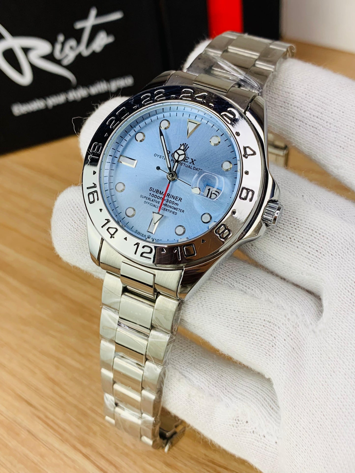 RLX | Luxury Explorer | 16570