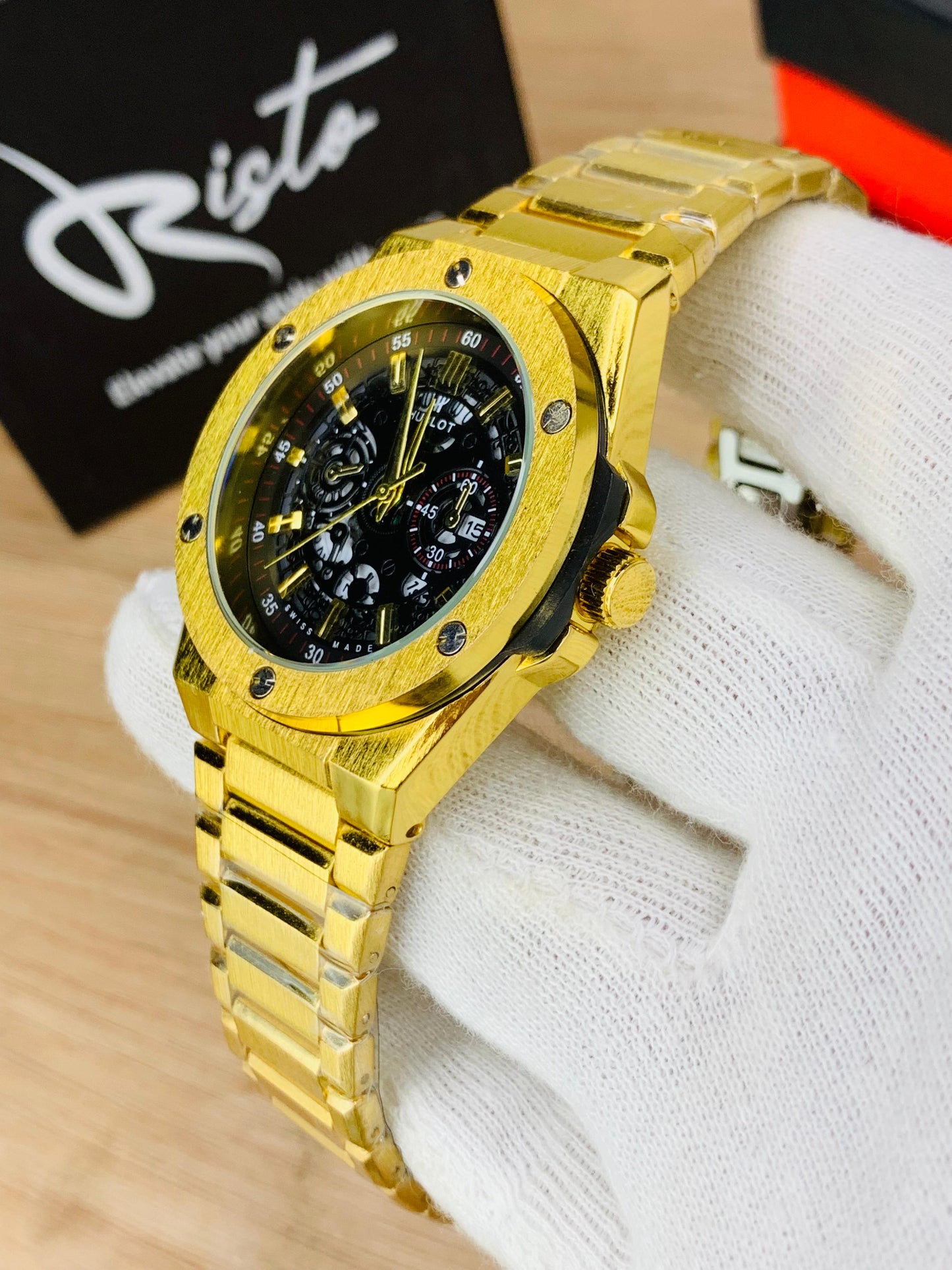 Hublot Gold Limited Edition - Metal Body