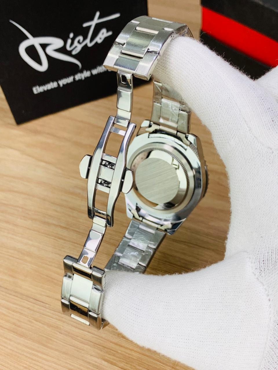 Rolex Yacht-Master 40mm Oyster Steel & Rotatable Bezel - Black Silver