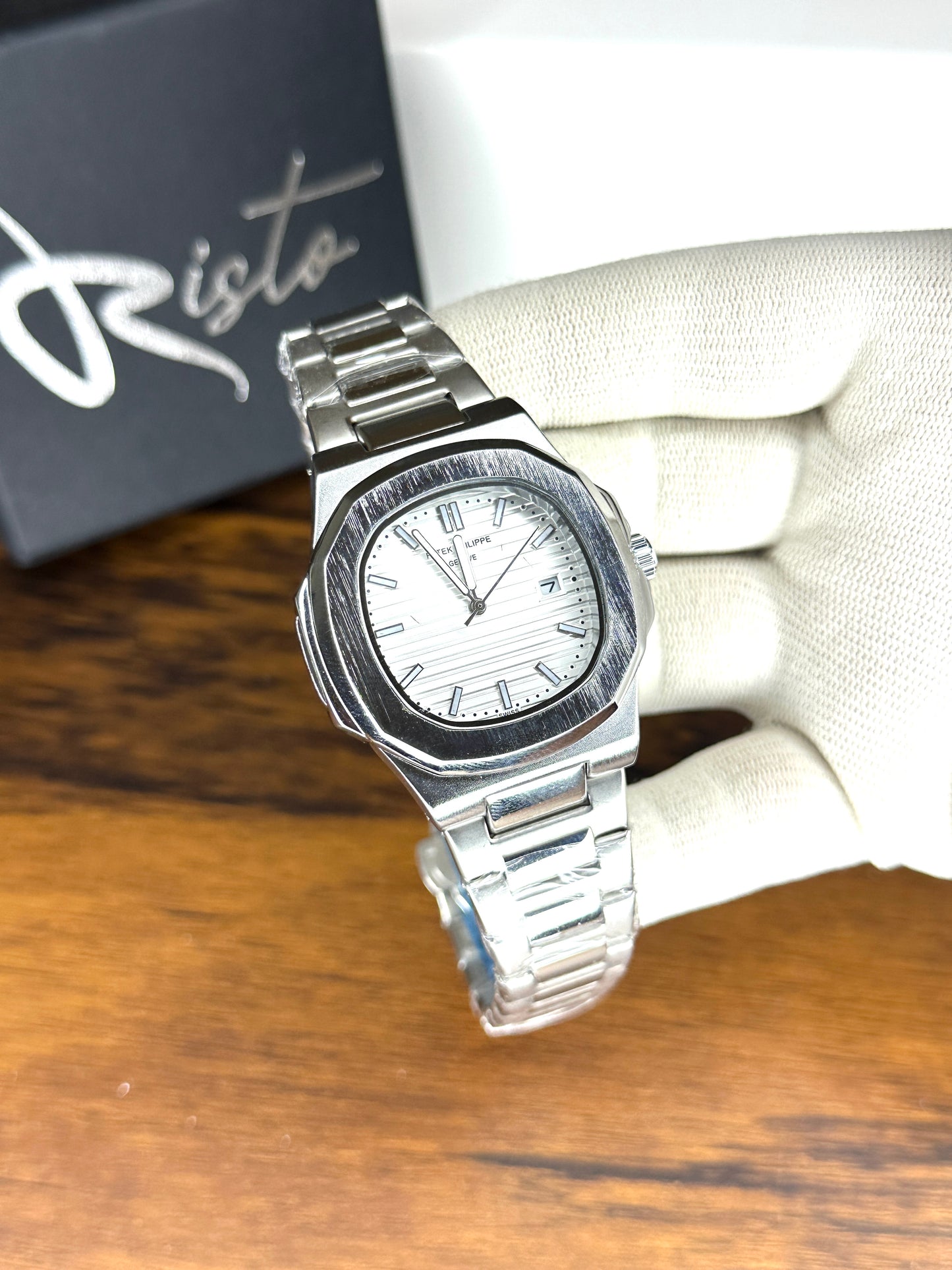 Patek Philippe Nautilus - Stainless Steel