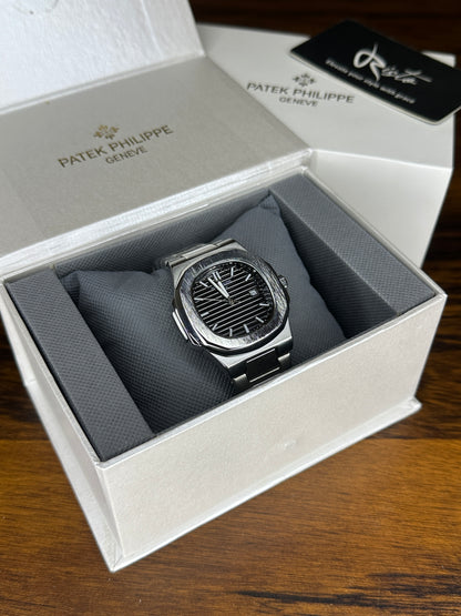 Patek Philippe Nautilus - Stainless Steel