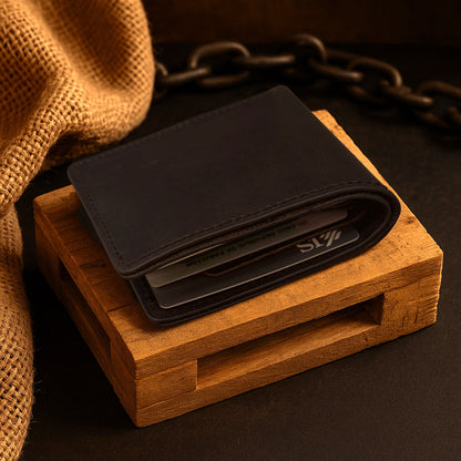 The Curve - A Leather Bifold Wallet - Black