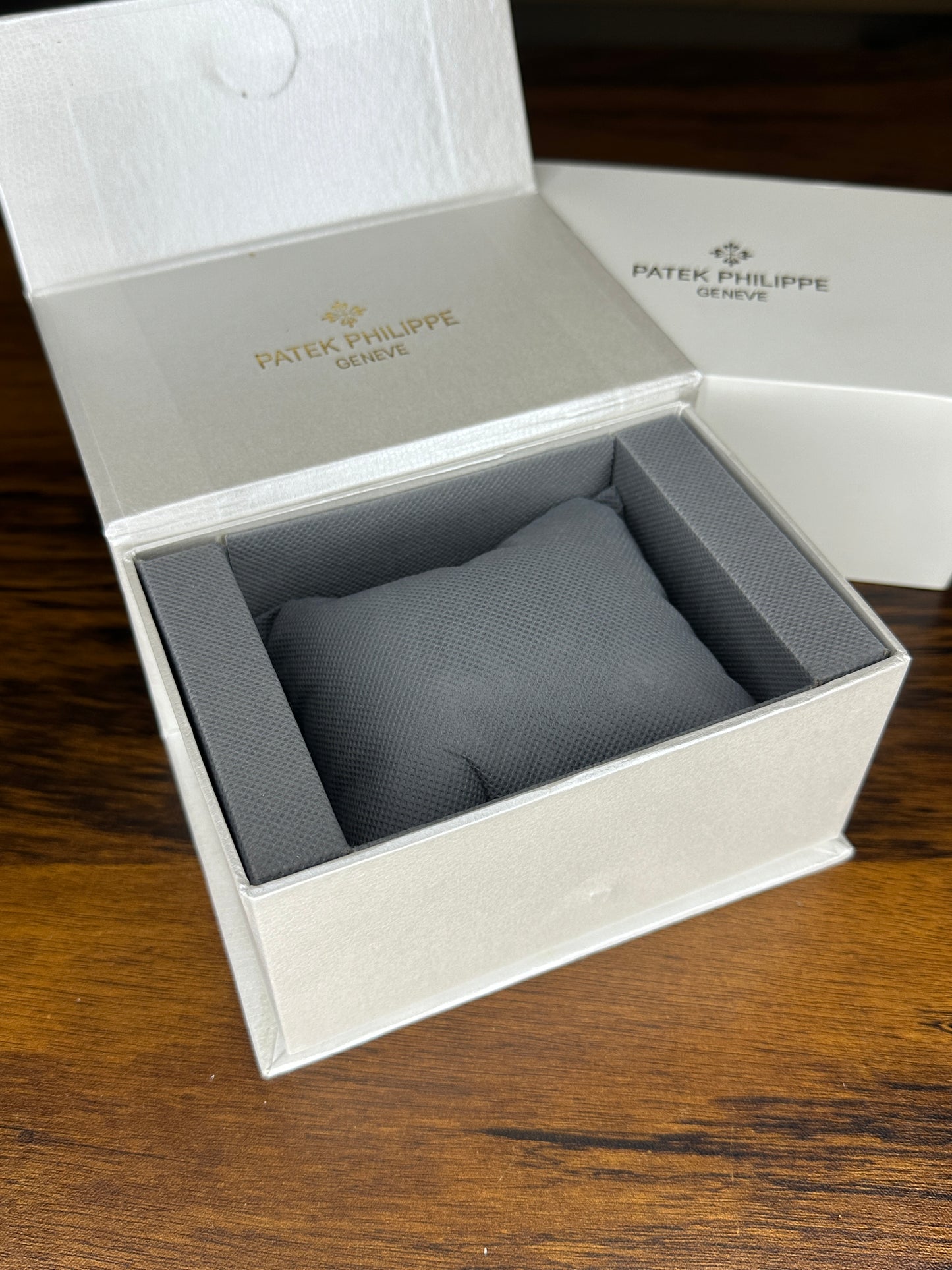 Patek Philippe Nautilus - Stainless Steel