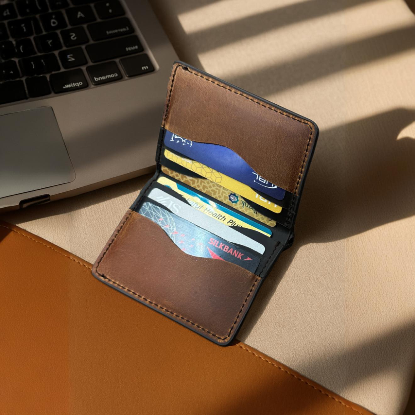 The Warp - Leather Cardholder Wallet - Black/Brown