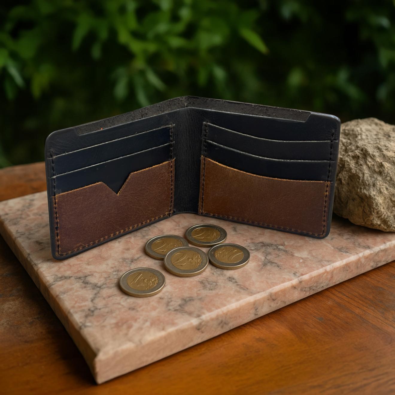 The Arrow - Classic Bi-Fold Leather Wallet - Black/Brown