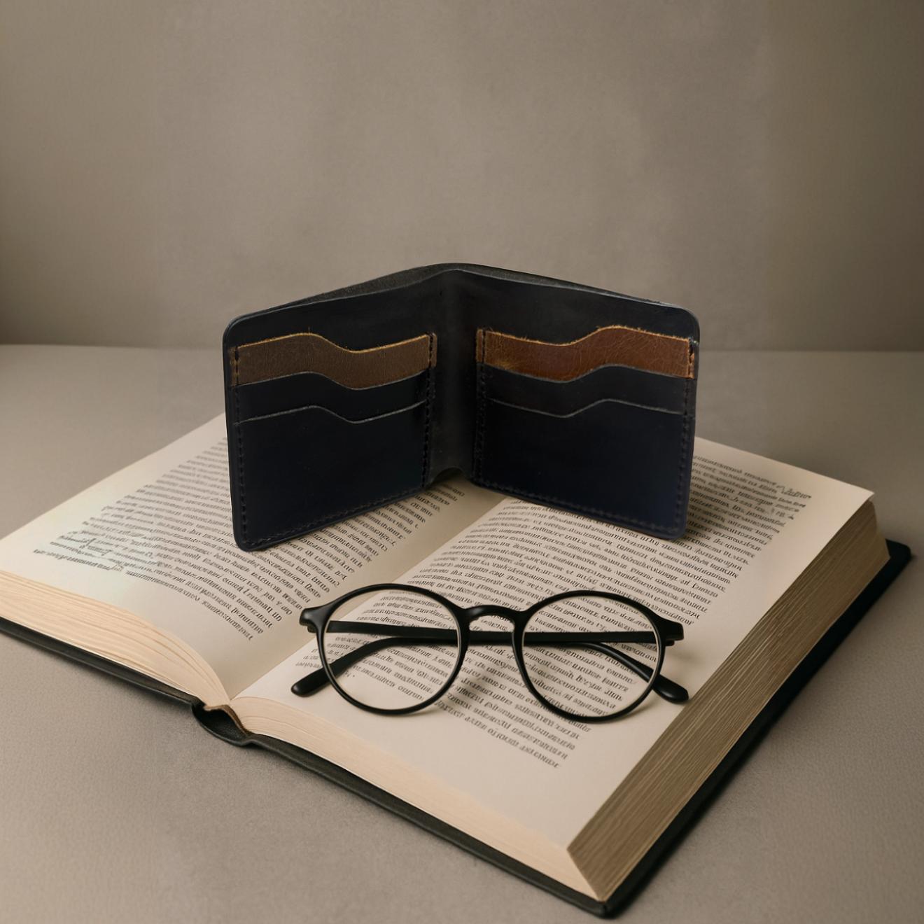 The Settler - Leather Bi-Fold Wallet - Black/Brown