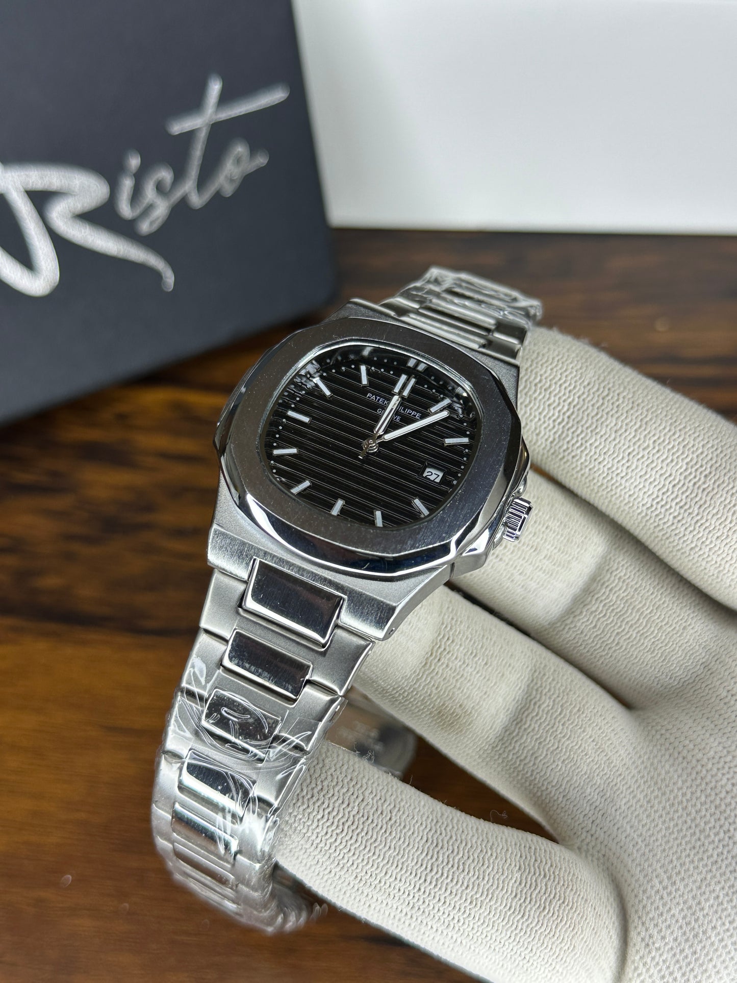 Patek Philippe Nautilus - Stainless Steel