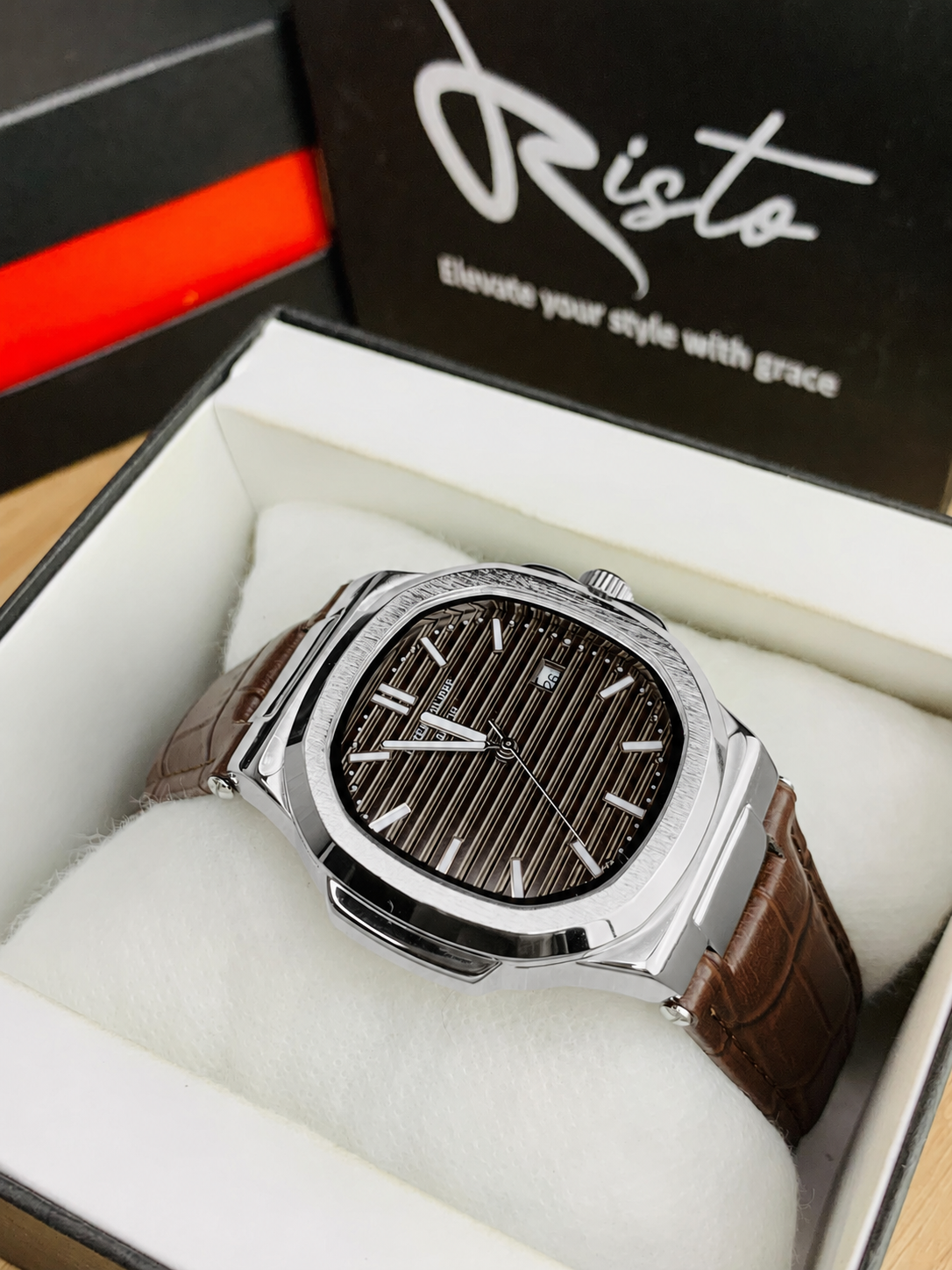 Patek Philippe Nautilus - Leather Strap Brown & Brown