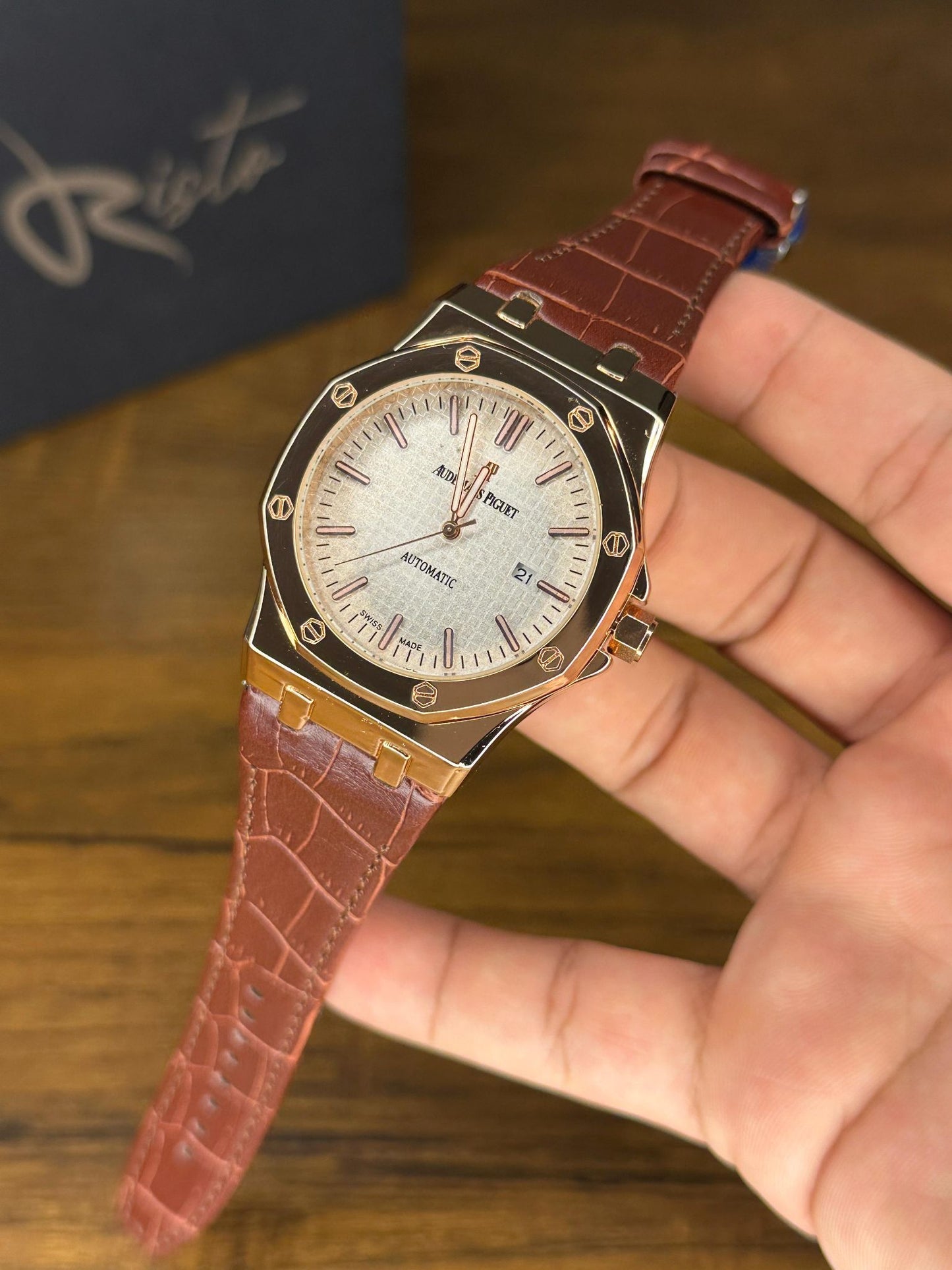 AP Royal Oak Self Winding - Premium Leather Straps